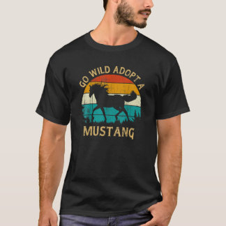 Camiseta Vintage Sunset Wild Mustang Horse Adota um