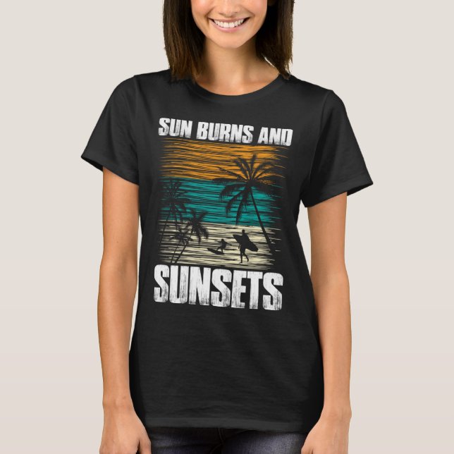 Camiseta Vintage Surfer Retro Surfing Beach Summer Vacation (Frente)