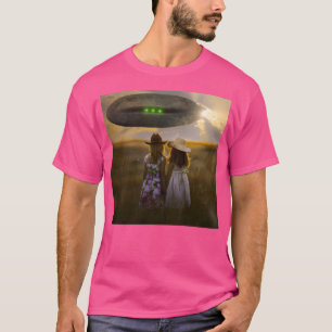 Camiseta Vintage Ufo On Earth Girls Observando Ufo Ufo Em W