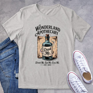 Camiseta Vintage Wonderland Apothecary Logo Bookish Tee
