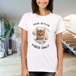 Camiseta Visíveis em forma de pata somente foto de gato