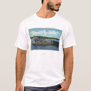 Camiseta Vista da balsa do ponto e da armazenagem de Bemus