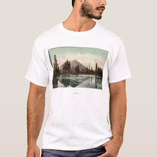 Camiseta Vista de montículos pretos ao longo da rota de