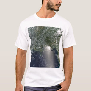 Camiseta Vista de satélite de um derramar de petróleo