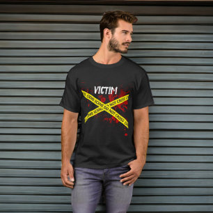 Camiseta Vítima Misteriosa de Assassinato de Fita de Crime 