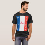 Camiseta Vive La France French Flag Personalizável<br><div class="desc">Bandeira da França de três cores azul, branco e vermelho. Personalizável. Pode alterar ou suprimir três modelo do texto Vive la France de forma independente. T-shirts para qualquer um. Não se esqueça de mudar o gênero, o estilo e a cor da t-shirt, do topo do tanque, do capuz ou de...</div>