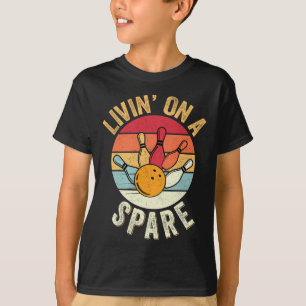 Camiseta Vivendo Em Um Bowlin Da Equipe De Boliches Engraça