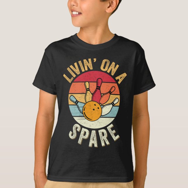 Camiseta Vivendo Em Um Bowlin Da Equipe De Boliches Engraça (Frente)