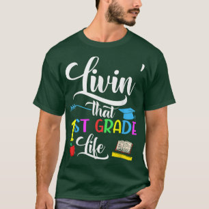 Camiseta Vivendo Naquela Professora Da 1ª Série De ruas Que