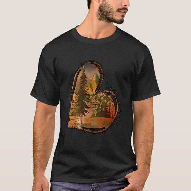 Camiseta Vivendo O Design De Acampamento Simples Da Vida (Frente)