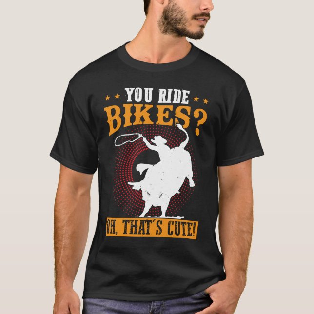 Camiseta Você anda de pinto Oh é um cavaleiro bonito (Frente)
