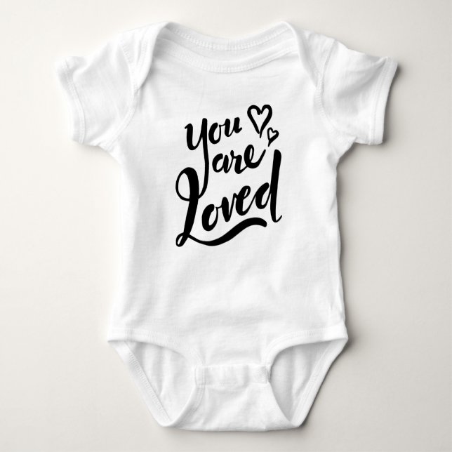 Camiseta Você é amado - equipamento inspirado do bebê (Frente)