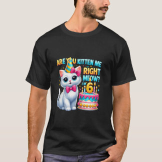 Camiseta Você Está Me Enchendo de Gatos Agora Eu Estou Com 