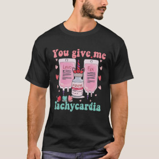 Camiseta Você Me Dá Taquicardia Enfermeira Namorados de Vid