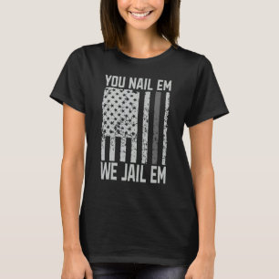Camiseta Você me prende... nós nos invejamos, oficial de co