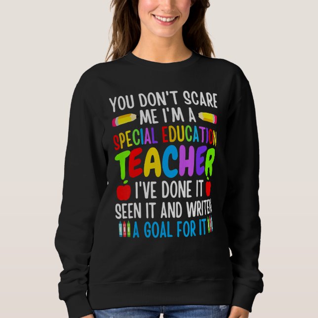 Camiseta Você não me assusta Eu sou um professor de educaçã (Frente)