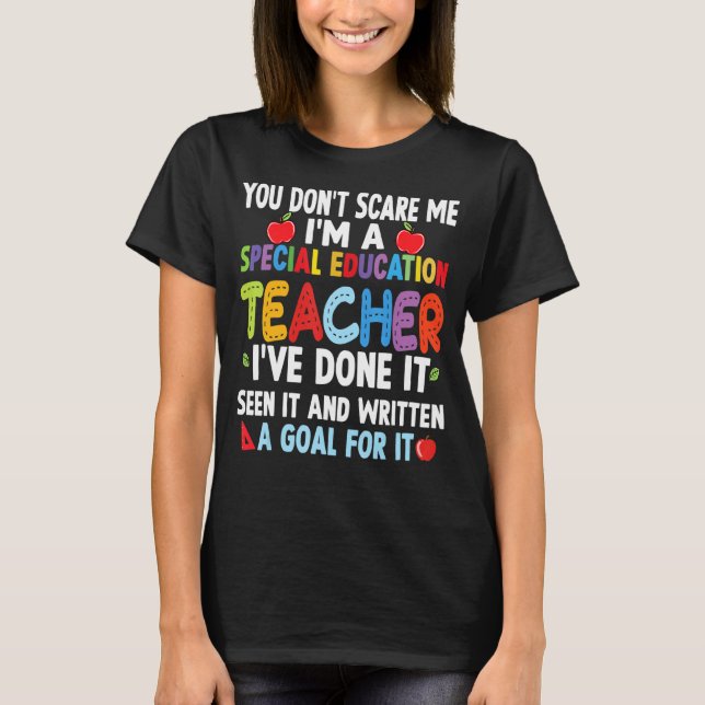 Camiseta Você não me assusta Eu sou um professor de educaçã (Frente)
