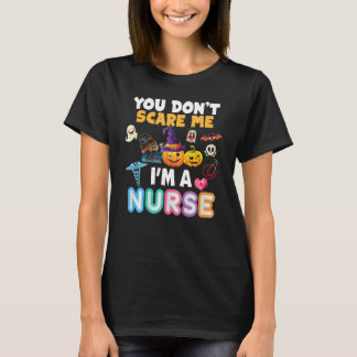Camiseta Você Não Me Assusta Eu Sou Uma Enfermeira O Hallow