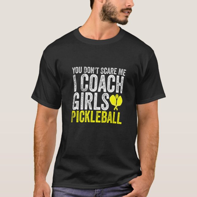 Camiseta Você não me assusta, eu treino garotas que pegam p (Frente)