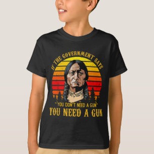 Camiseta Você precisa de uma arma sentando uma emenda pro s