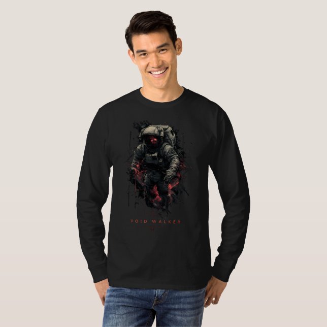 Camiseta Void Walker Astronaut Sci-Fi Long Sleeve Shirt (Frente Completa)