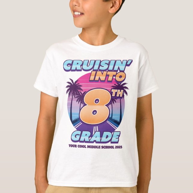 Camiseta Voltando para a Escola na 8ª Série (Frente)