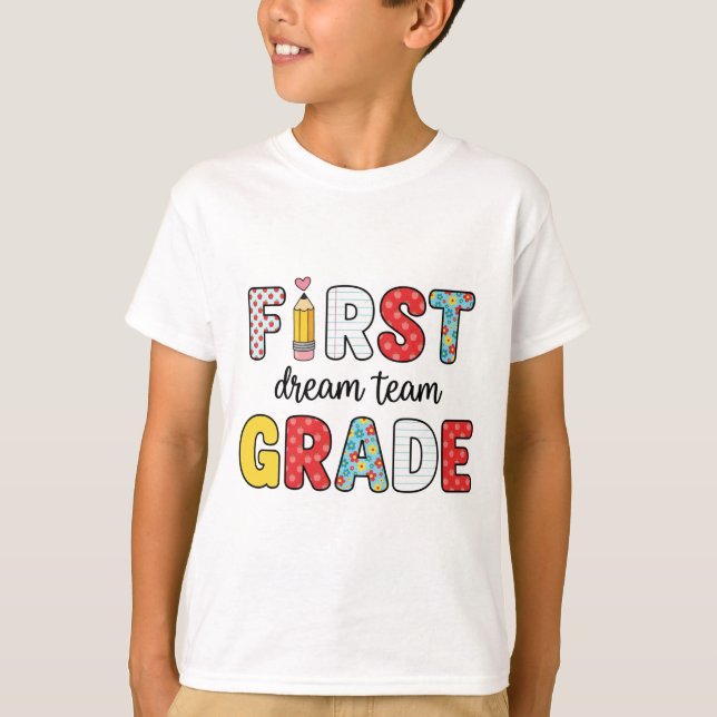 Camiseta Voltar à Equipe de Sonhos do 1º ano da escola (Frente)
