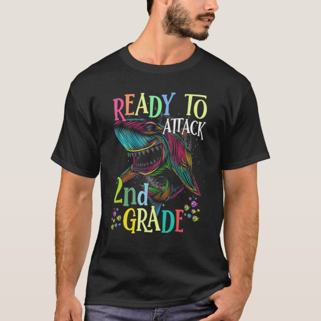 Camiseta Voltar À Escola Pronta Para Atacar O Segundo Grau  (Frente)