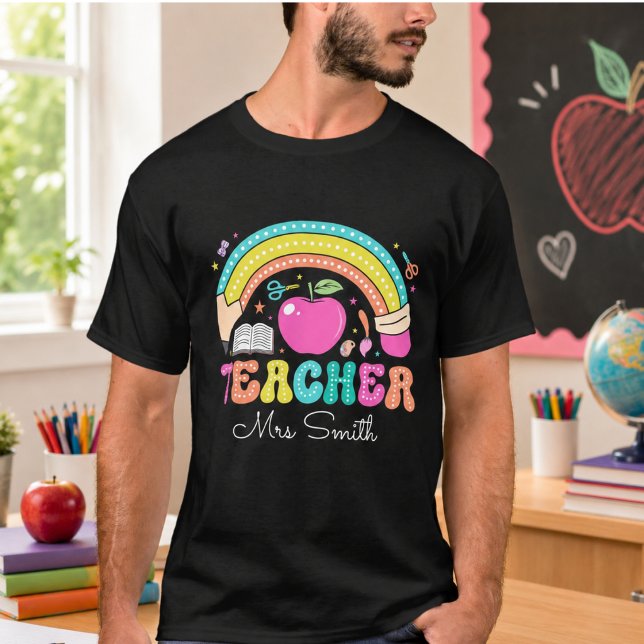 Camiseta Voltar às Coisas de Escola Coquette Nome Personali (Back to School Coquette Custom Name T-Shirt)