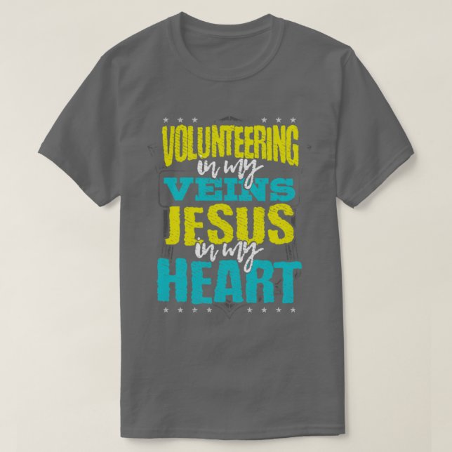 Camiseta Voluntariado Oferta Voluntária é em Minhas Veias J (Frente do Design)