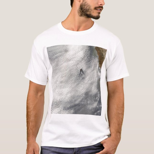 Camiseta Vórtices em nuvem e glória da Ilha Guadalupe (Frente)