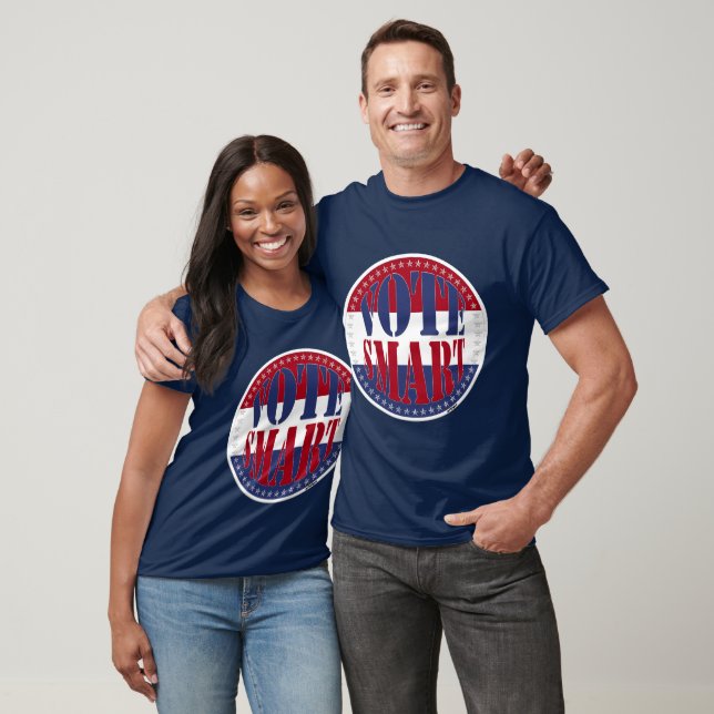 Camiseta VOTE INTELIGENTE Vermelho e Azul (Unissex)