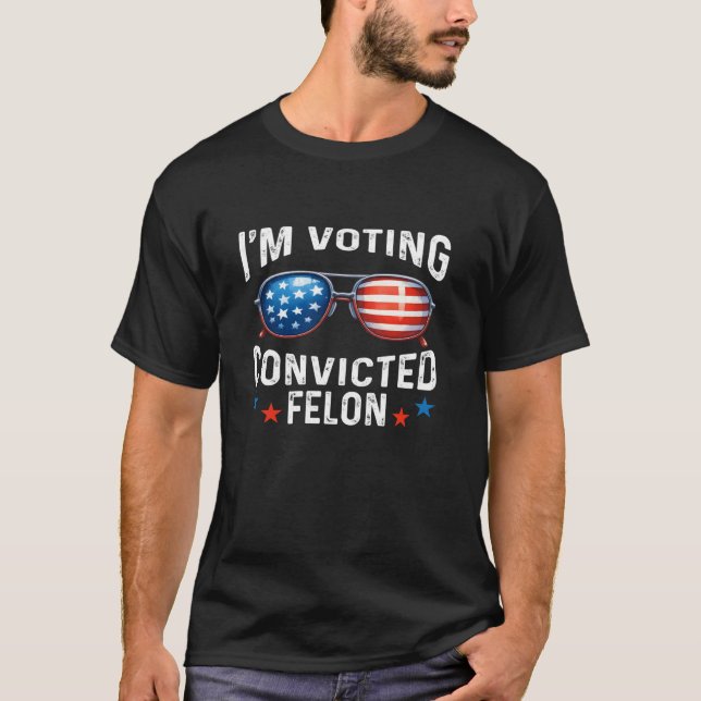 Camiseta Voto A Favor Do Condenado Felon Funny Pro Trump (Frente)