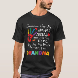 Camiseta Vovó Alguém Me Envolveu A Eles.