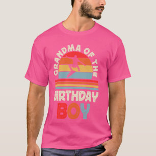 Camiseta Vovó Do Aniversário Do Rapaz De Aniversário Bo