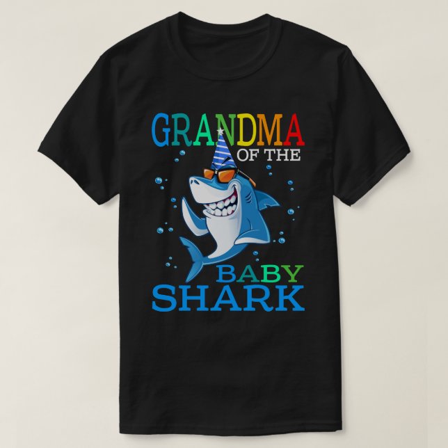 Camiseta Vovó Do Bebê Tubarão-Aniversário Irmão Shark S (Frente do Design)