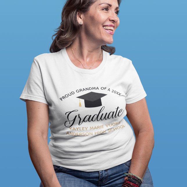 Camiseta Vovó Orgulhosa da graduação personalizada do Forma (Criador carregado)