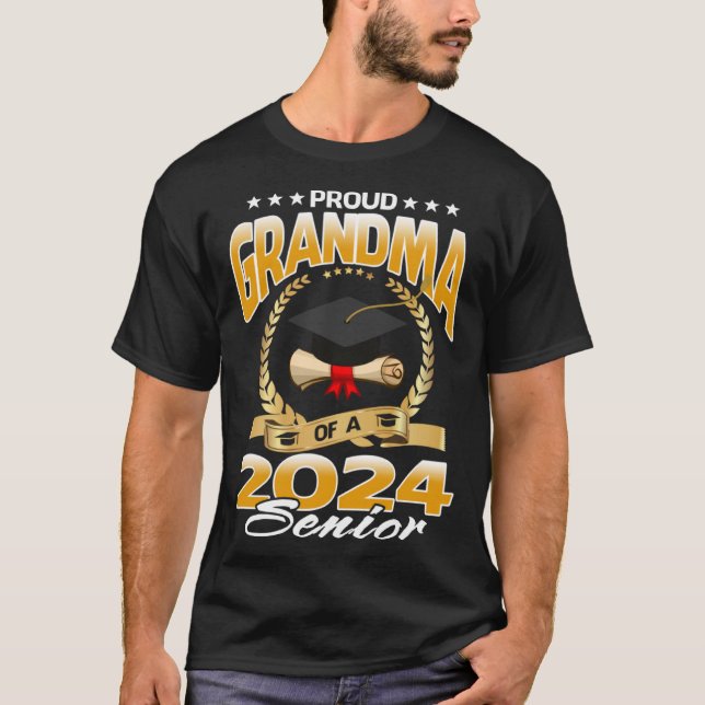 Camiseta Vovó Orgulhosa De Graduação De Mais velho 2024 202 (Frente)