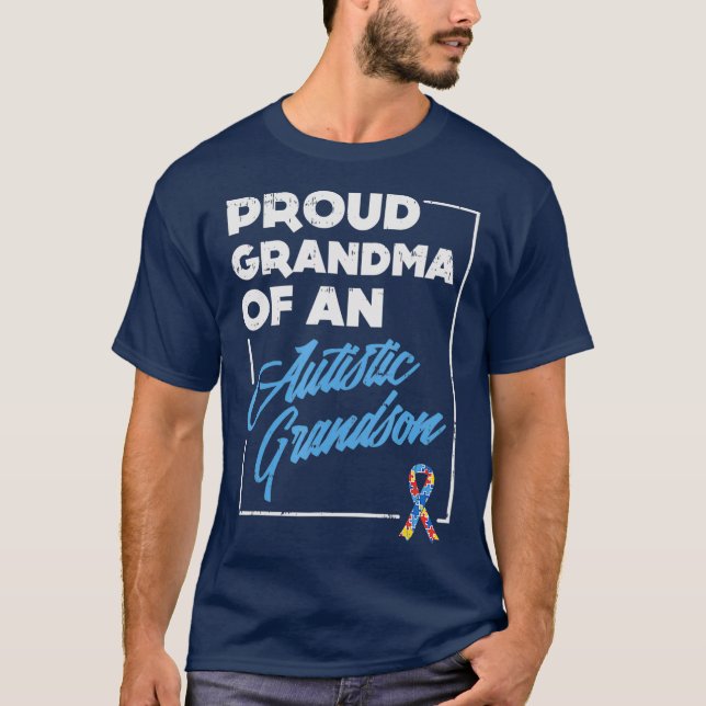 Camiseta Vovó Orgulhosa De Um Avô Autista Autismo (Frente)