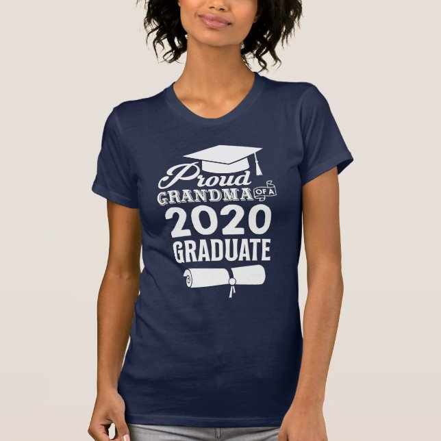 Camiseta Vovó Orgulhosa De Um Formando 2020 (Frente)