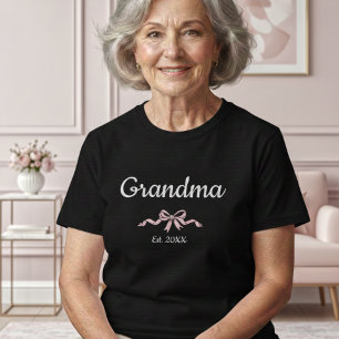 Camiseta Vovó Simples Rótulo Ano de Estabelecimento Laço Ro