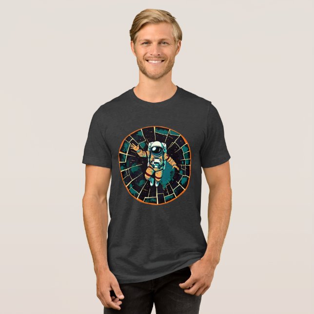 Camiseta Voyager Cósmico: Astronauta no Estilo (Frente Completa)