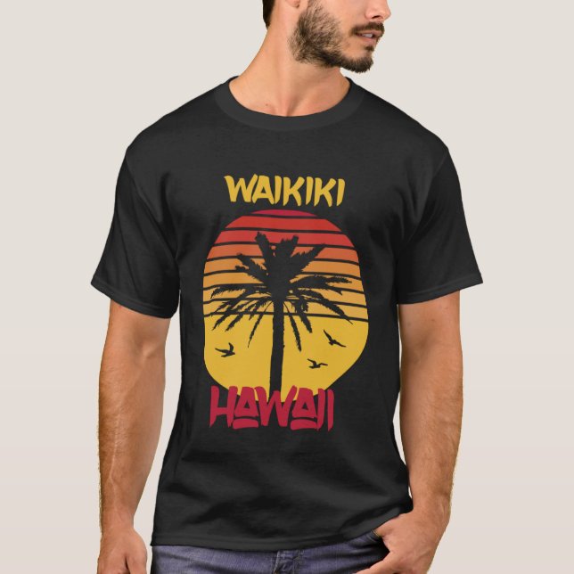 Camiseta Waikiki Beach Hawaii Vacation Ocean Surfing (Frente)