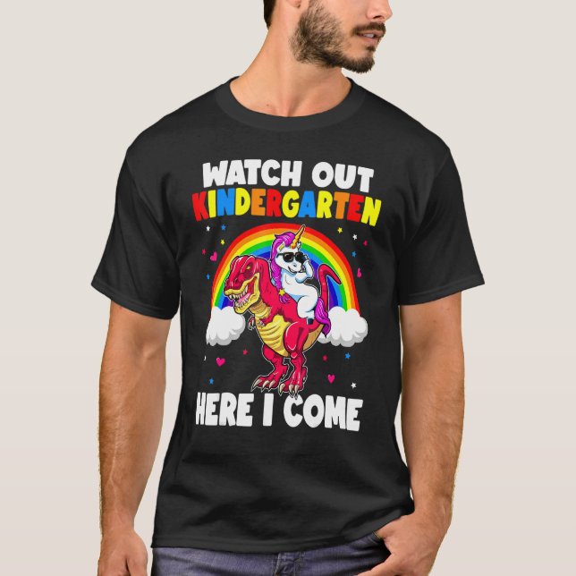 Camiseta Watch Out Kindergarten Here I Come Unicorn Dinosau (Frente)