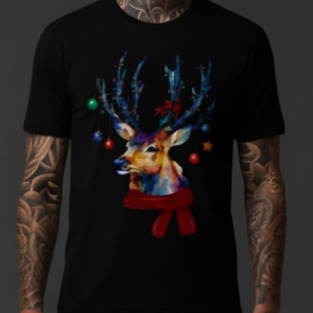 Camiseta Watercolor Reindeer Christmas Ornaments Holiday (Artistic watercolor reindeer with ornaments! Whimsical & colorful Christmas holiday style! )