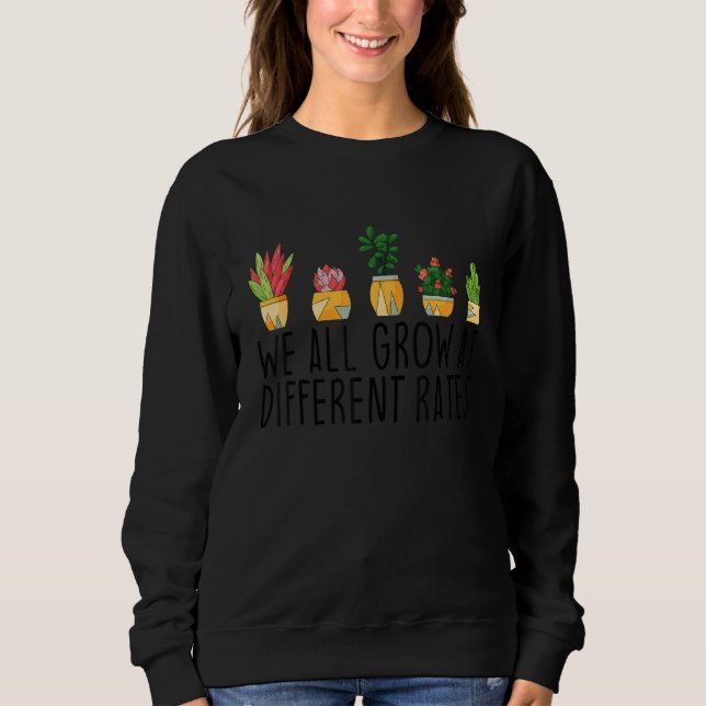 Camiseta We All Grow At Different Rates SPED Teacher School (Frente)
