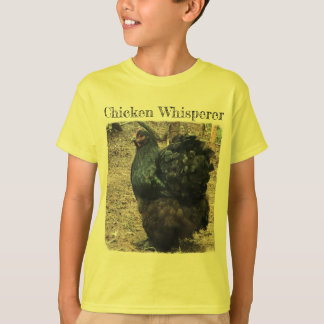 Camiseta Whisperer da galinha com a galinha preta de Cochin