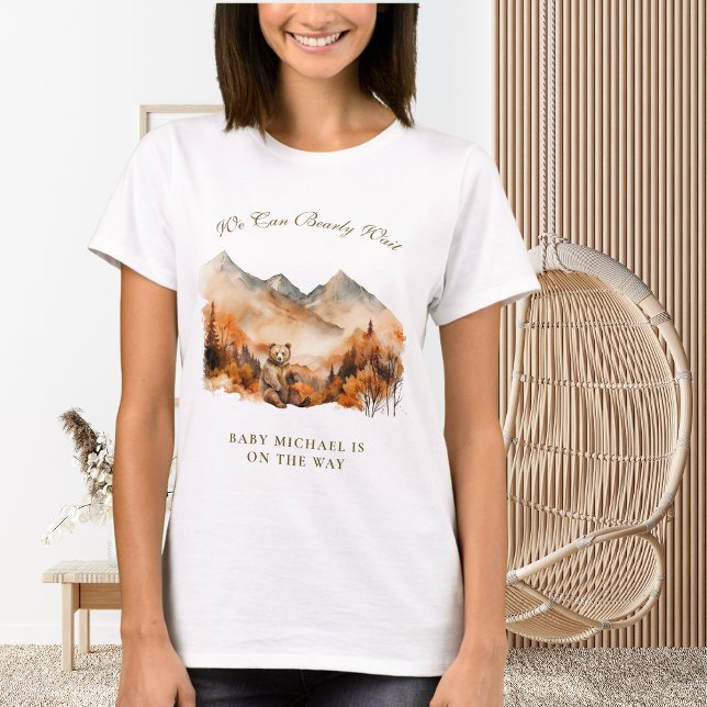 Camiseta White Autumn Woodland Bear Cub We Can Bearly Wait (Criador carregado)