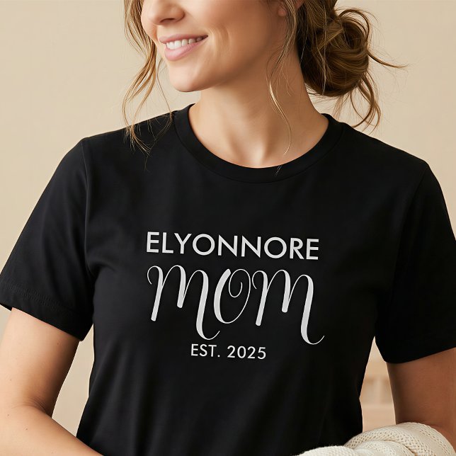 Camiseta White Script Established Mom White Custom Name (Criador carregado)