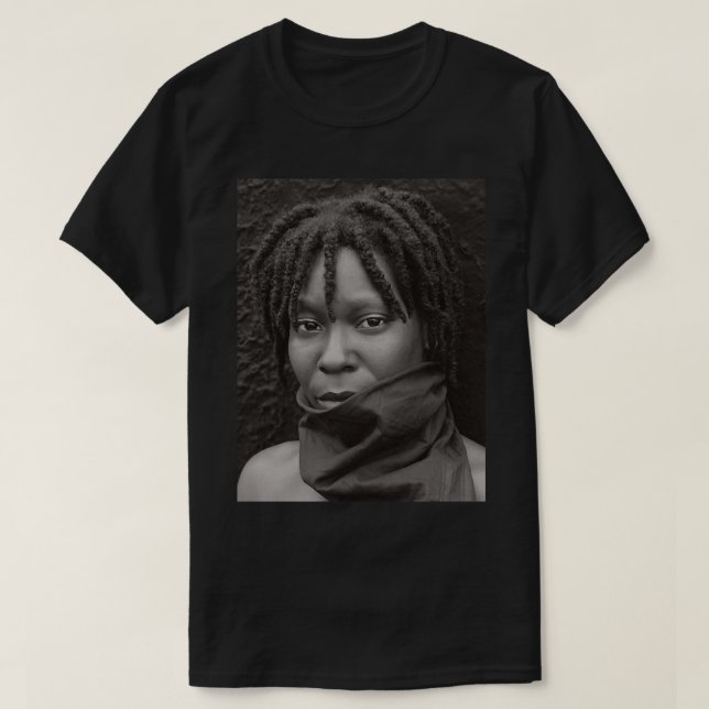 Camiseta Whoopi Goldberg American Comedian 1955 (Frente do Design)